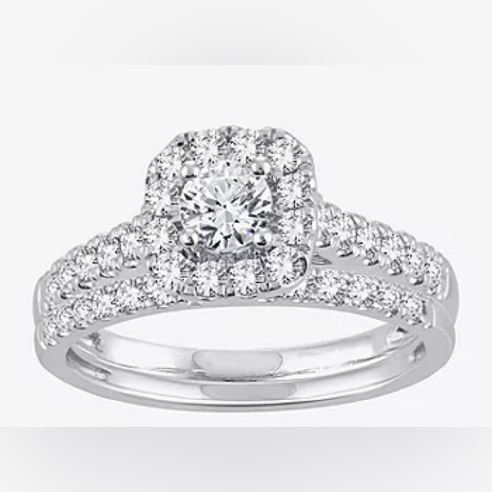 10k white gold 1k total wedding ring set. Mined diamonds. NOT LAB - Picture 3 of 10